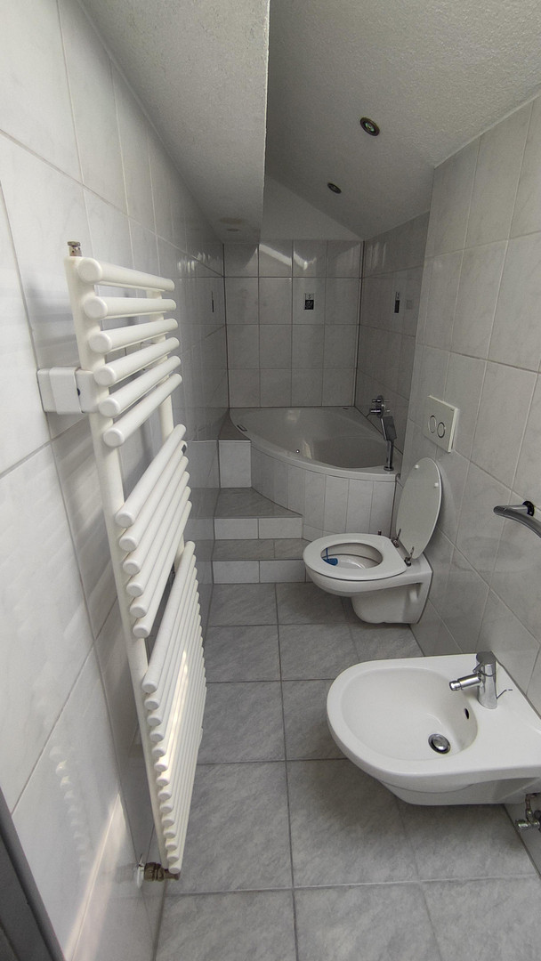 Wunderschöne, großzügige 3-Zimmer-Wohnung in Pleidelsheim – 94 m² zum Wohlfühlen – Hauptstrasse 30, 74385 Pleidelsheim – Vorschaubild 9