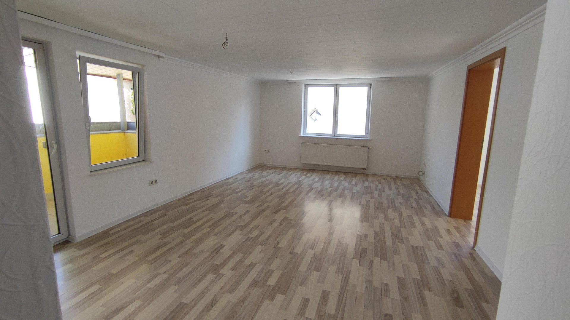 Wunderschöne, großzügige 3-Zimmer-Wohnung in Pleidelsheim – 94 m² zum Wohlfühlen – Hauptstrasse 30, 74385 Pleidelsheim – Vorschaubild 3