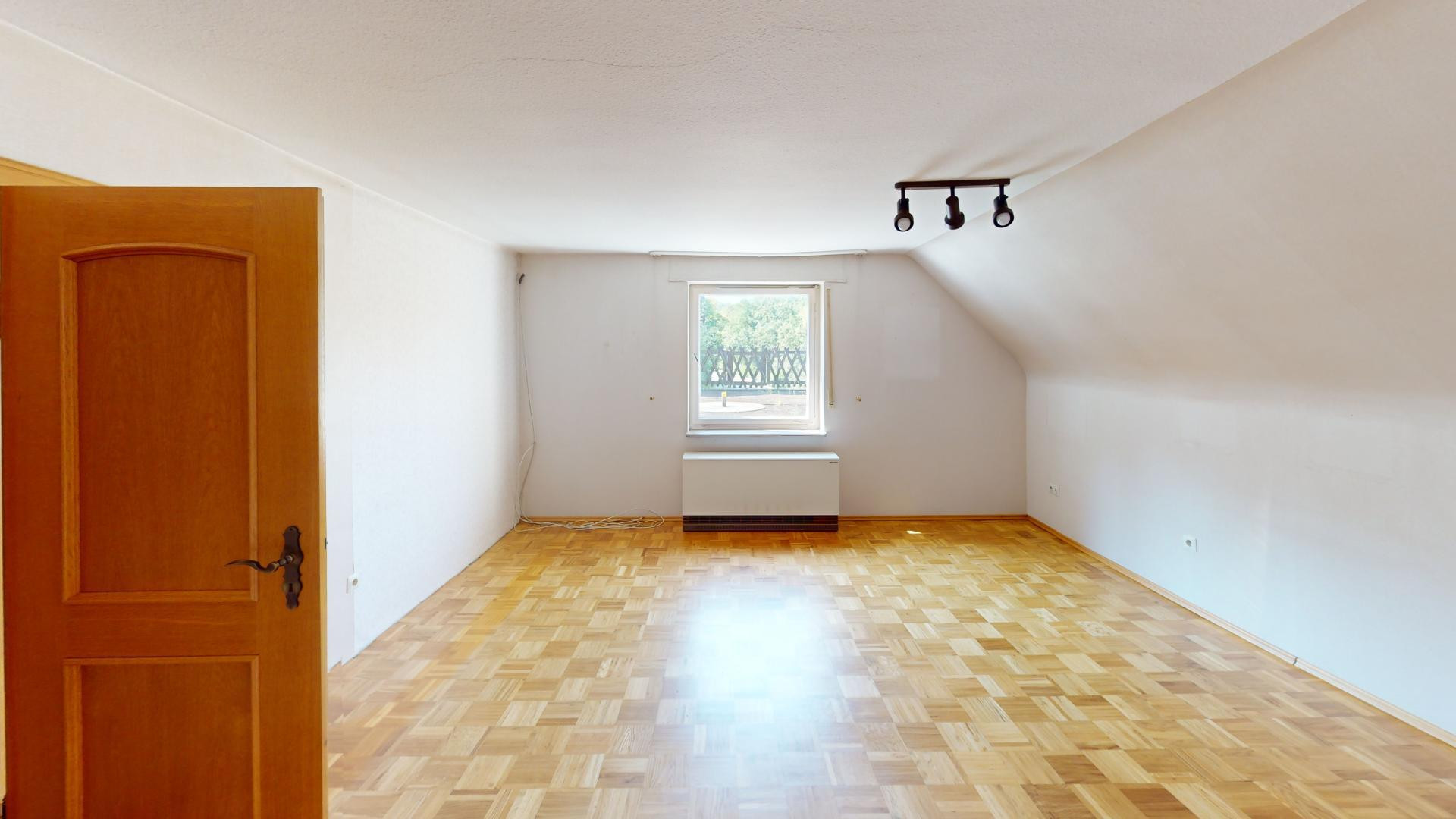 charmates Einfamilienhaus nebst Garage und Lagergebäude + Option auf Bauplatz – Bannholz 2, 74834 Elztal(Rittersbach) – Vorschaubild 12