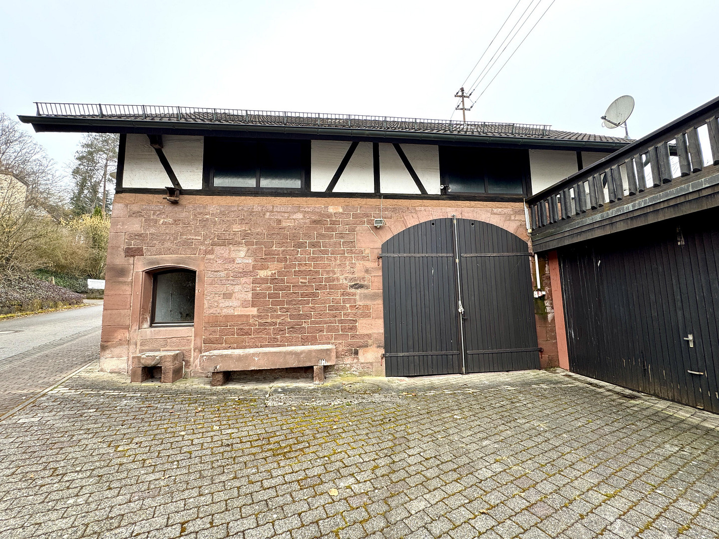 charmates Einfamilienhaus nebst Garage und Lagergebäude + Option auf Bauplatz – Bannholz 2, 74834 Elztal(Rittersbach) – Vorschaubild 4