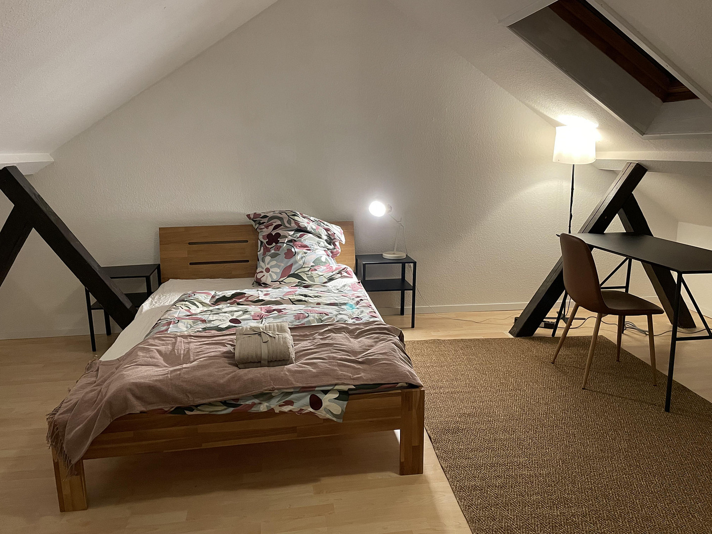 Möblierte 3 Zimmer Maisonette Wohnung in zentraler Lage zu vermieten – Mariannenstrasse 45, 4315 Leipzig(Neustadt-Neuschönefeld) – Vorschaubild 6