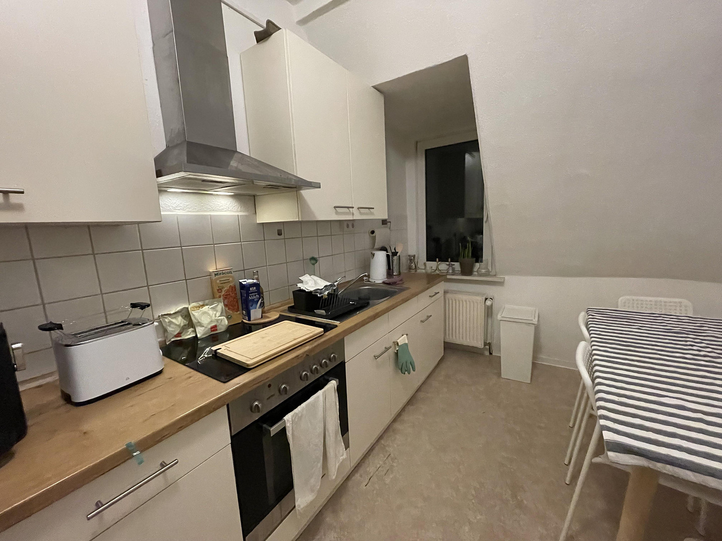 Möblierte 3 Zimmer Maisonette Wohnung in zentraler Lage zu vermieten – Mariannenstrasse 45, 4315 Leipzig(Neustadt-Neuschönefeld) – Vorschaubild 16