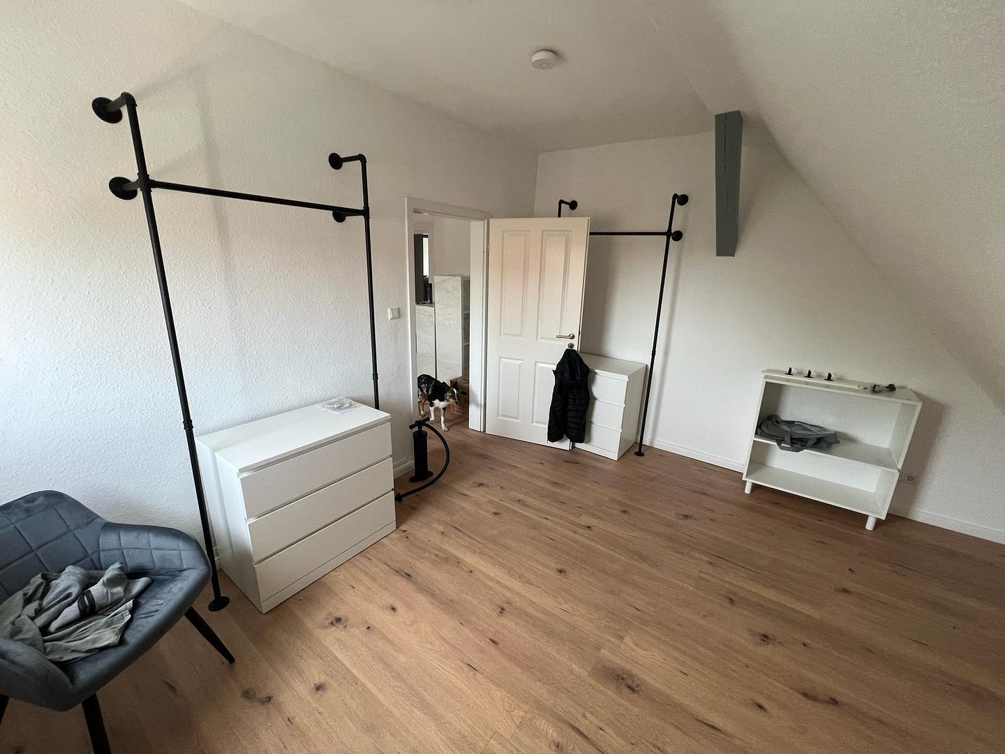 4-Zimmer-Wohnung mit EBK und Garten zu vermieten! Haustiere erlaubt! – Strucker Straße 62, 42859 Remscheid – Vorschaubild 5