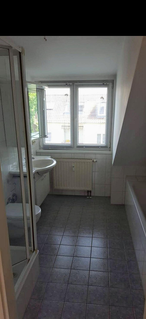 Helle 2,5 Zimmer Dachgeschoss Wohnung – Scheinerstrasse 18, 85051 Ingolstadt – Vorschaubild 6