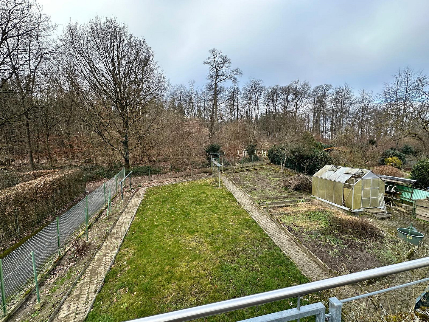 Großzügiges Mehrgenerationenhaus mit vielfältigen Nutzungsmöglichkeiten – Kelkheim – Vorschaubild 3