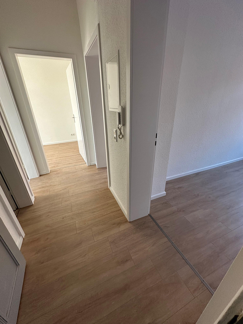Schöne 3-Zimmer Wohnung in Hannover,  inkl. neuer Einbauküche (7) (ID1663) – Marienwerderstr. 3, 30449 Hannover(Linden-Mitte) – Vorschaubild 2
