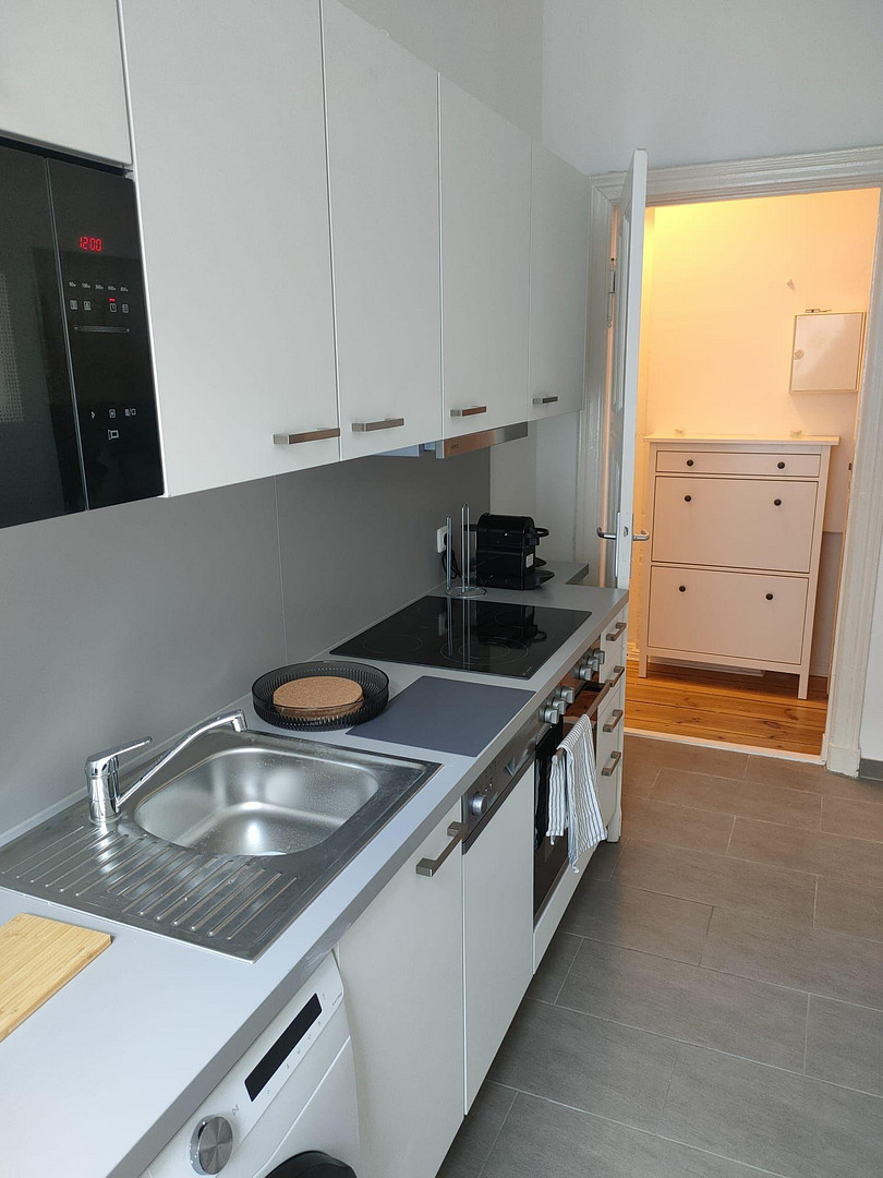Neu renoviert, voll möbliert, 1 Zi. Whg, all inclusive Miete, befristet – Adresse Pettenkoferstraße 7, 10247 Friedrichshain – Vorschaubild 6