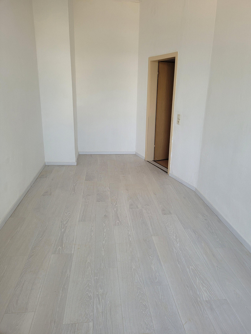 Gelegenheit, sonnige 3ZKB- Weitblick, fast am Hbf Leipzig, 15500 € Kaltmiete/Jahr, von Privat – 4315 Leipzig(Volkmarsdorf) – Vorschaubild 6