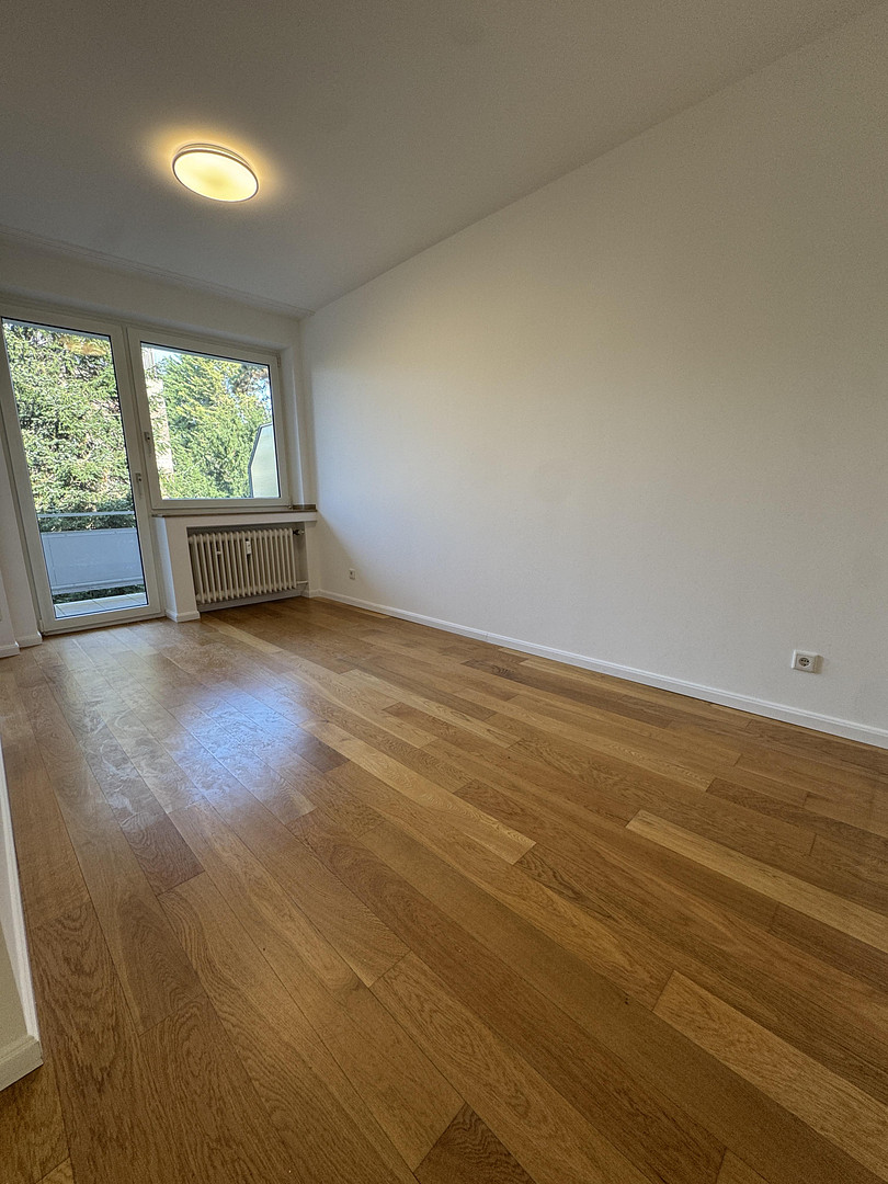 Traumwohnung in Oberkassel an der beliebten Rheinallee ab dem 1.08.2025 – Rheinallee 137, 40545 Düsseldorf(Oberkassel) – Vorschaubild 17