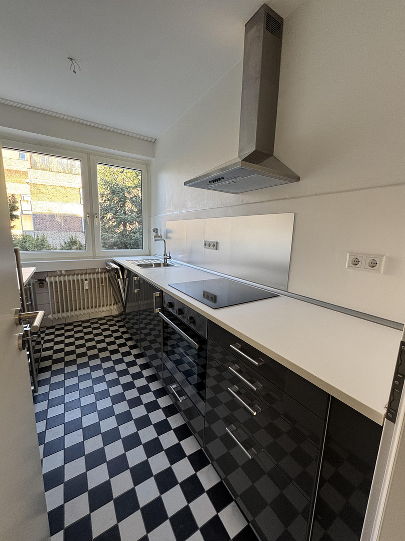 Traumwohnung in Oberkassel an der beliebten Rheinallee ab dem 1.08.2025 – Rheinallee 137, 40545 Düsseldorf(Oberkassel) – Vorschaubild 7