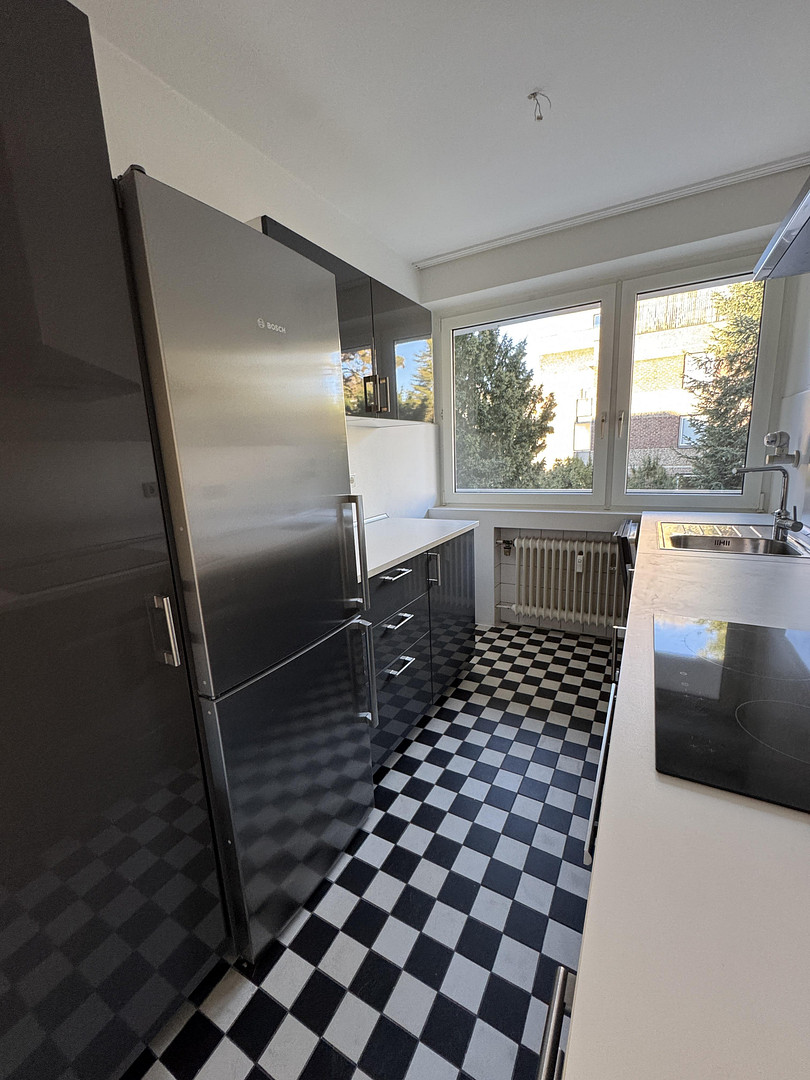 Traumwohnung in Oberkassel an der beliebten Rheinallee ab dem 1.08.2025 – Rheinallee 137, 40545 Düsseldorf(Oberkassel) – Vorschaubild 8
