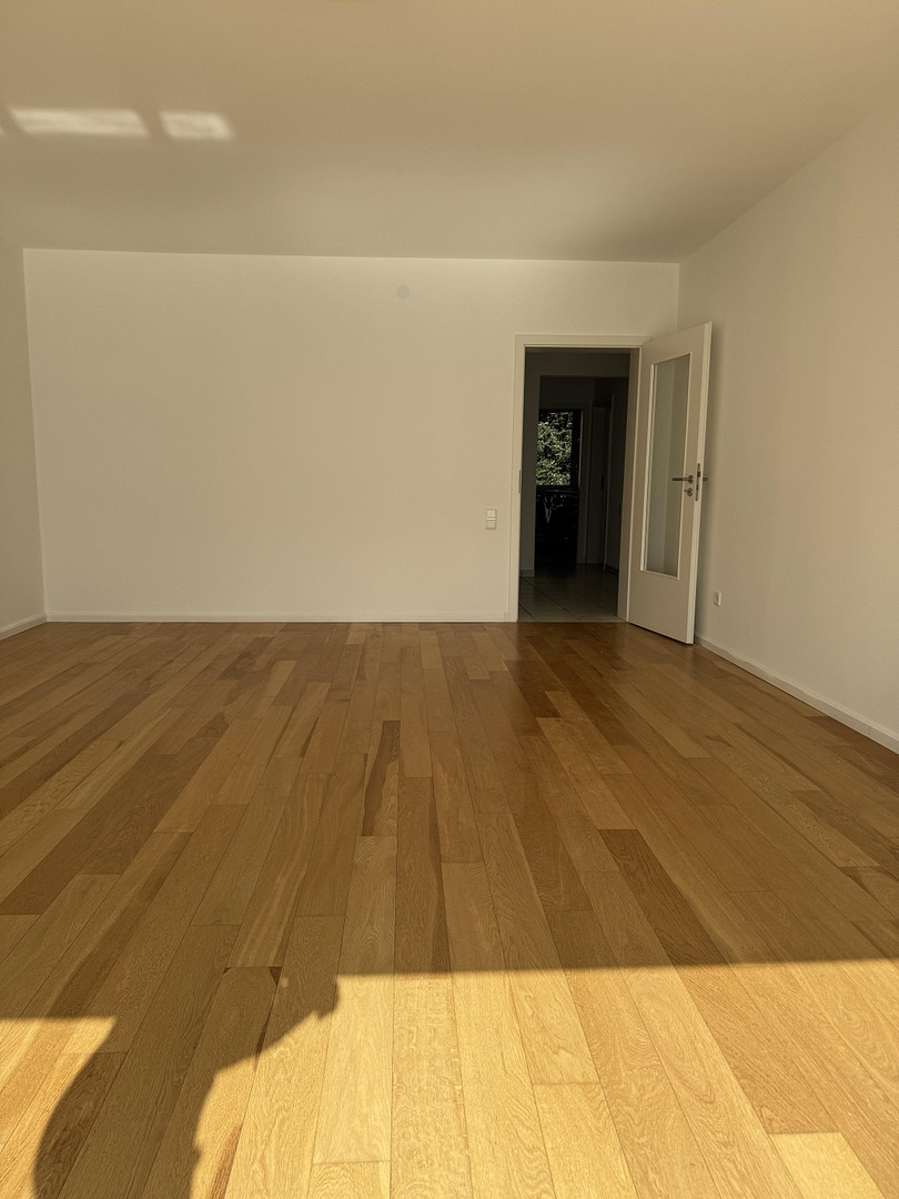 Traumwohnung in Oberkassel an der beliebten Rheinallee ab dem 1.08.2025 – Rheinallee 137, 40545 Düsseldorf(Oberkassel) – Vorschaubild 16