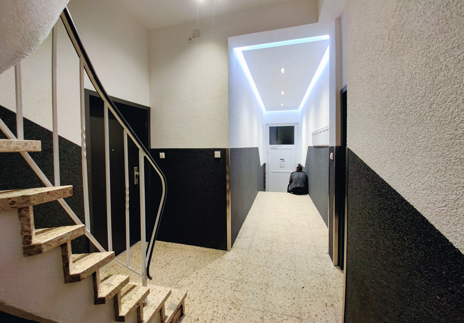 Top geschnittene, frisch Sanierte 53 m² 2ZKb in Mannheim – Einbauküche, Neubau, Energieeffizienz: A – Mannheim – Vorschaubild 3