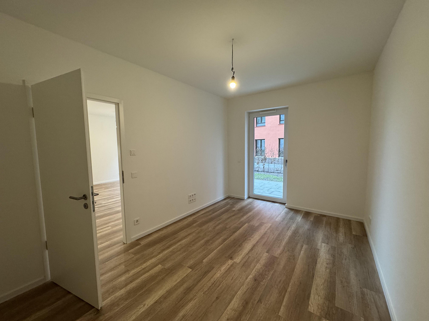 Exklusive, neuwertige 2-Zimmer-Wohnung mit garten und Einbauküche in Berlin – Parkstraße 28, 13585 Spandau(Hakenfelde) – Vorschaubild 6