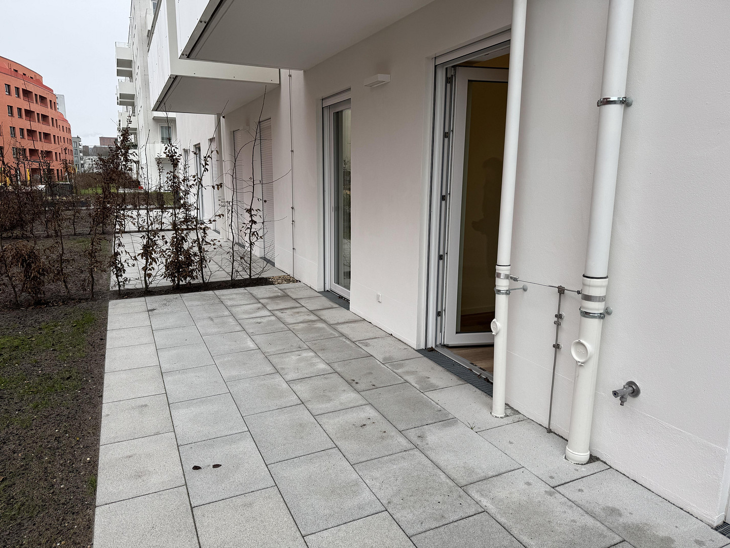 Exklusive, neuwertige 2-Zimmer-Wohnung mit garten und Einbauküche in Berlin – Parkstraße 28, 13585 Spandau(Hakenfelde) – Vorschaubild 9