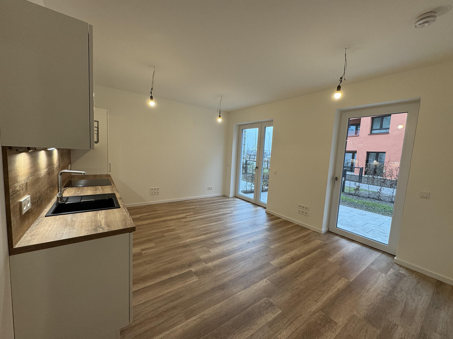 Exklusive, neuwertige 2-Zimmer-Wohnung mit garten und Einbauküche in Berlin – Parkstraße 28, 13585 Spandau(Hakenfelde) – Vorschaubild 7