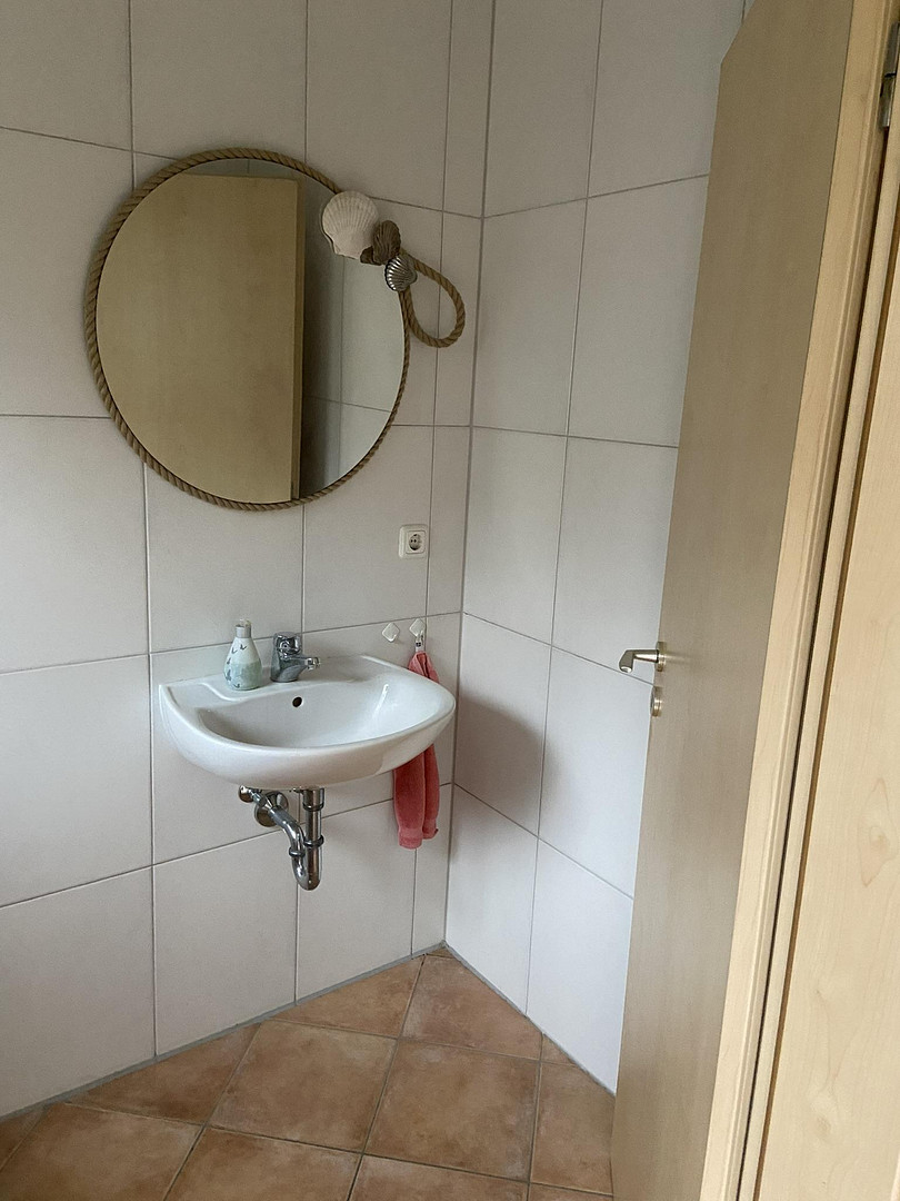 Lichtdurchflutete 6,5 Zimmer Wohnung – 91094 Langensendelbach(Großenseebach) – Vorschaubild 5
