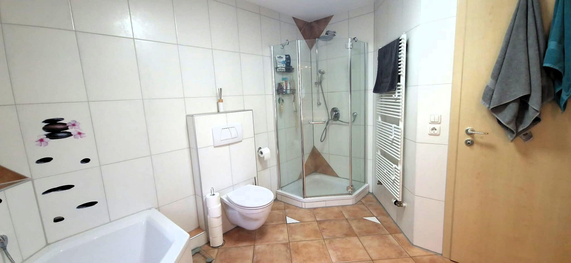 Lichtdurchflutete 6,5 Zimmer Wohnung – 91094 Langensendelbach(Großenseebach) – Vorschaubild 17