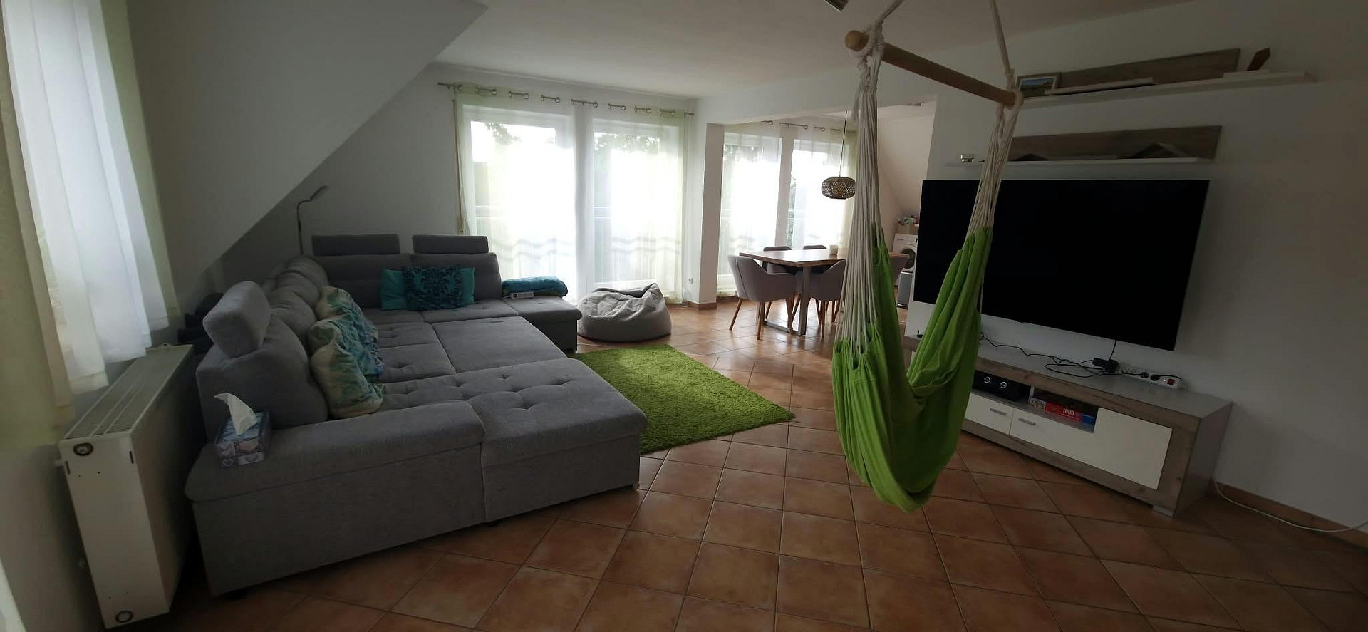 Lichtdurchflutete 6,5 Zimmer Wohnung – 91094 Langensendelbach(Großenseebach) – Vorschaubild 11