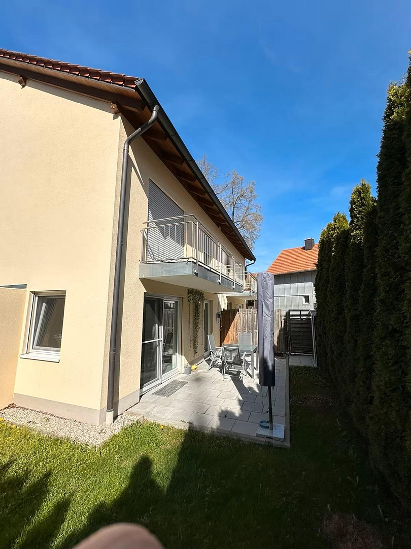 Raumwunder in Bestlage -Stillvolle DHH mit 7 Zimmern & TOP Energieeffizienz A+ – Attenkirchen – Vorschaubild 3