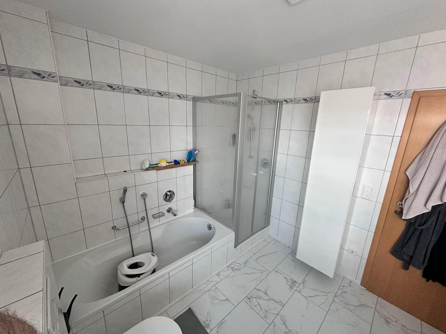 Raumwunder in Bestlage -Stillvolle DHH mit 7 Zimmern & TOP Energieeffizienz A+ – Attenkirchen – Vorschaubild 23