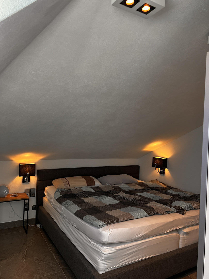 Attraktive voll möblierte 2-Zimmer-Dachgeschosswohnung inkl. TG und Keller U Bahn Harras – Albert-Roßhaupter-Str. 46, 81369 München(Sendling-Westpark) – Vorschaubild 8