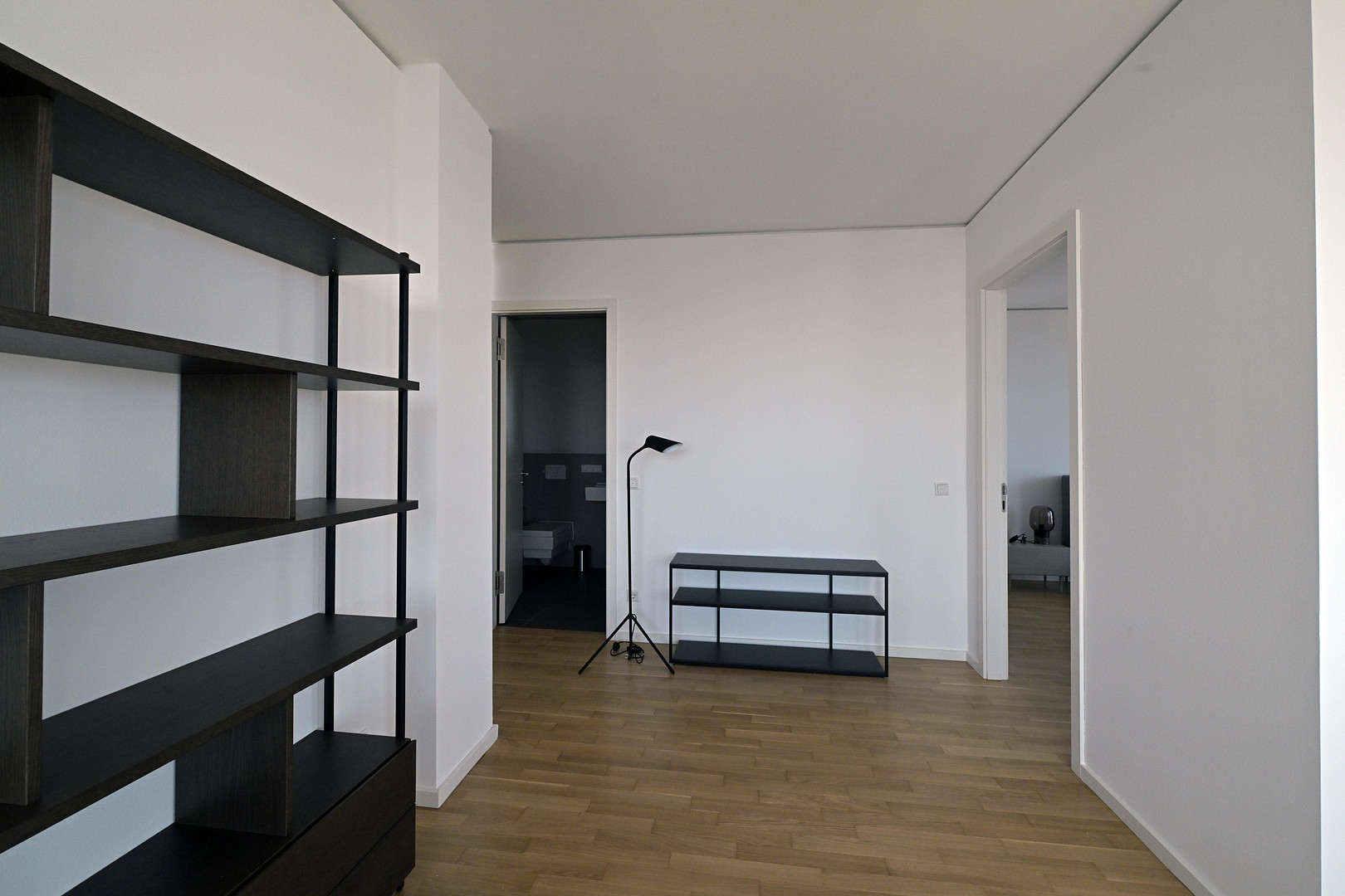 Grandaire Berlin, komplett eingerichtet mit Designermöbeln von Boconcept – Voltairestrasse 11, 10179 Berlin Mitte(Mitte) – Vorschaubild 13