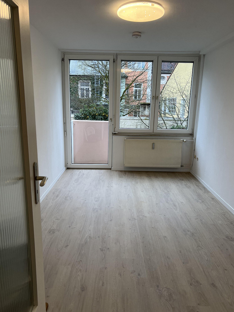 MAXVORSTADT, bezugsfreies renoviertes 1-Zimmer-Appartement mit Balkon – Türkenstraße, 80799 München(Maxvorstadt) – Vorschaubild 4