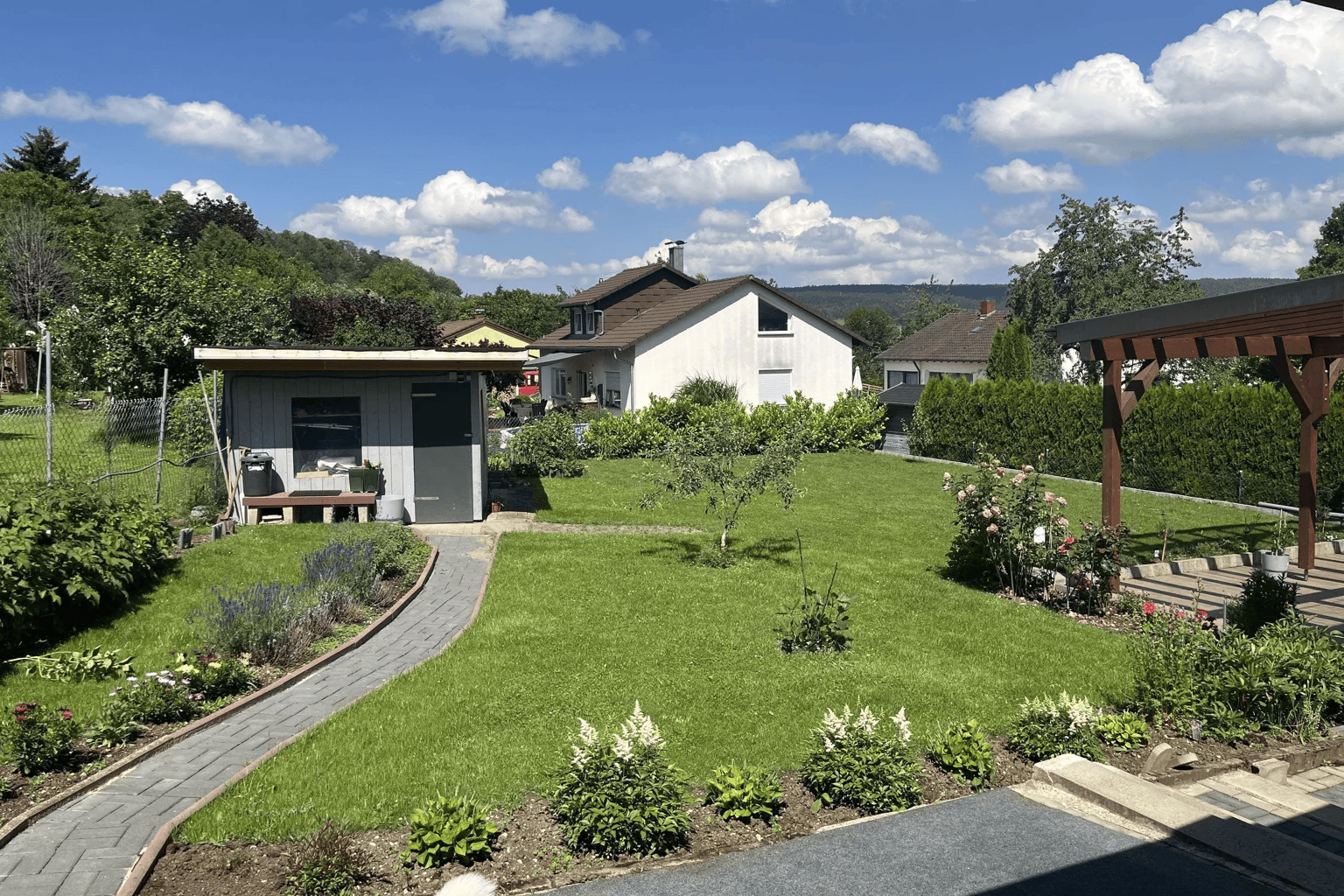 Modernes Zweifamilienhaus in idyllischer Lage – Nähe Honberg-Rücken – Tuttlingen – Vorschaubild 2