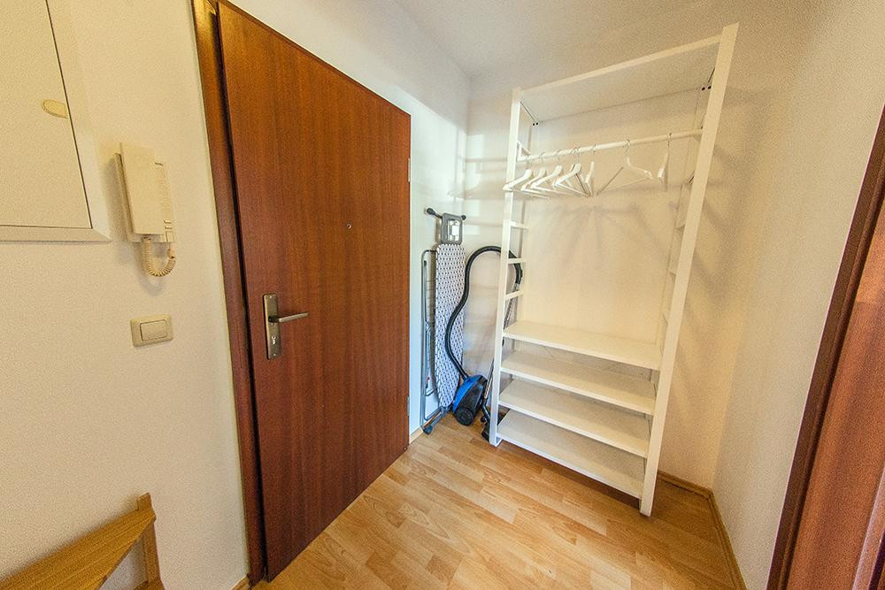 Ruhig, hell, möbliert - Apartment mit Top-Anbindung zwischen Adlershof und Flughafen BER – 12524 Berlin(Altglienicke) – Vorschaubild 6