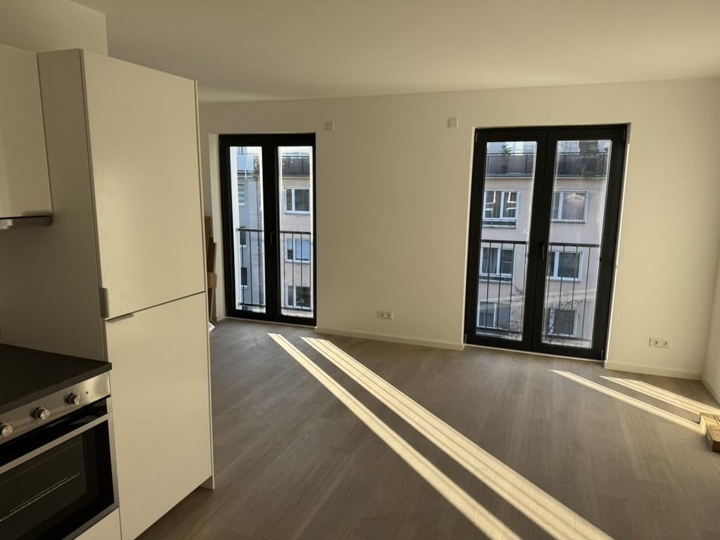 Erstbezug nach Kernsanierung 1-Zimmer Apartment mit EBK – Worringer Str. 86, 40211 Düsseldorf(Stadtmitte) – Vorschaubild 3