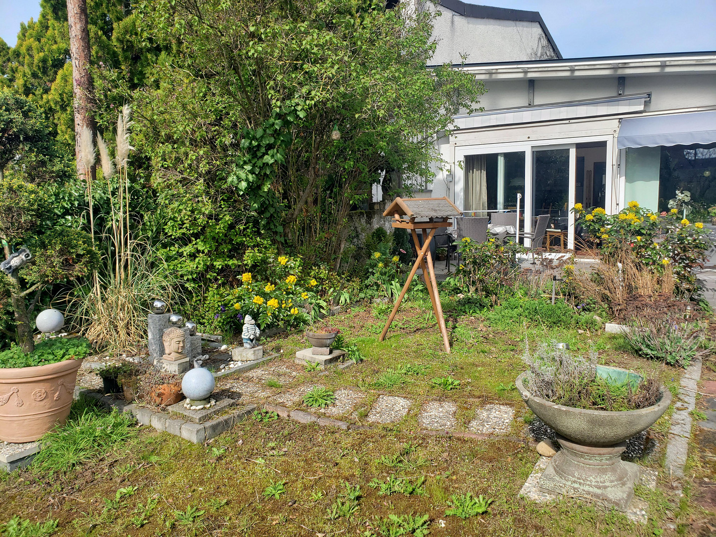Gemütlicher Bungalow, sehr zentral, großer Garten und Nebengebäude – Lampertheim – Vorschaubild 3