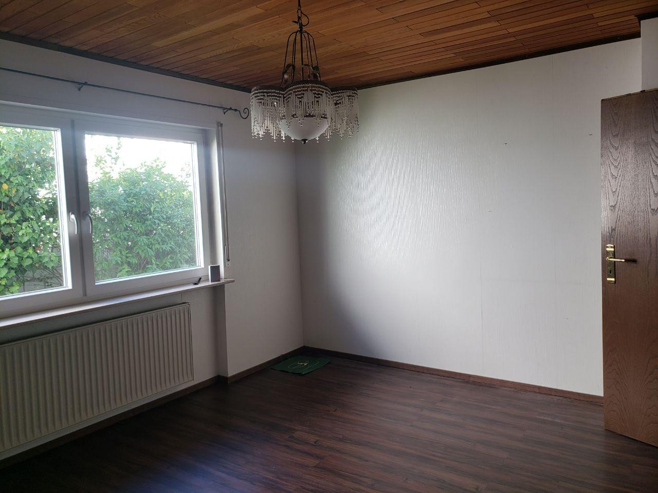 Gemütlicher Bungalow, sehr zentral, großer Garten und Nebengebäude – Lampertheim – Vorschaubild 17
