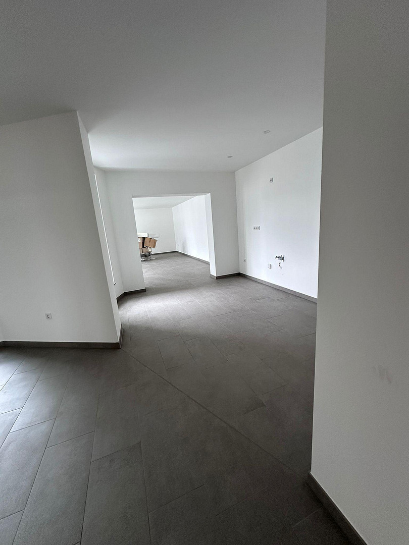 Schöne 3 Raum Wohnung mit Wohnküche, Fußbodenheizung ,Balkon und Aufzug – 39112 Sachsen-Anhalt - Magdeburg(Sudenburg) – Vorschaubild 7
