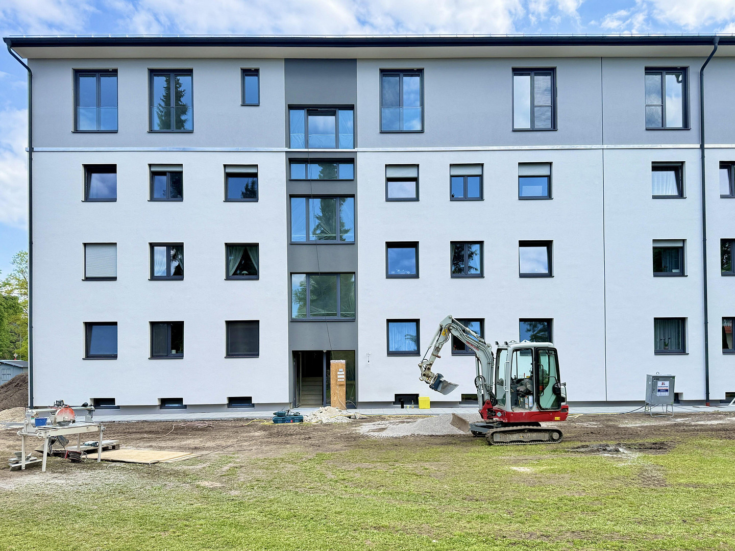 PROVISIONSFREI! Frisch nach Sanierung - Selbstbezug oder Kapitalanlage als WG Vermietung möglich