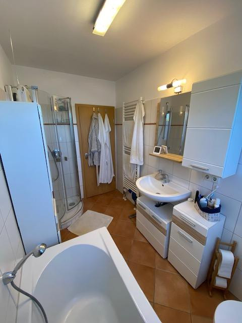 Property thumbnail 12