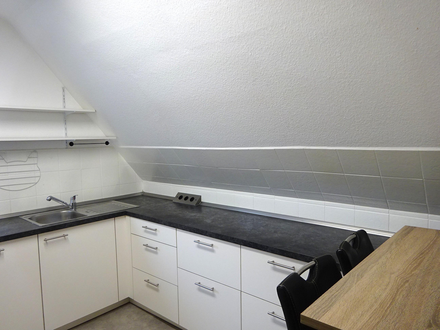 Alleinstehendes Einfamilienhaus für die große Familie in S-Bahn Nähe – Plochingerstr. 137, 73730 Esslingen am Neckar (Oberesslingen)(Esslingen am Neckar) – Vorschaubild 10