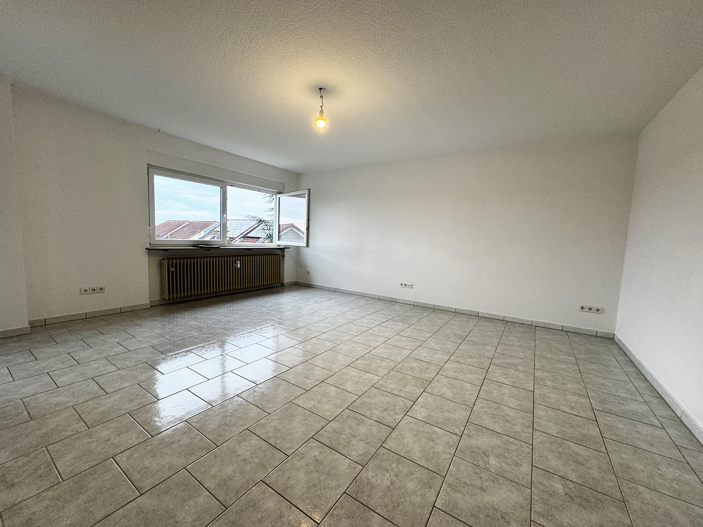 Sonniger Balkon & Stellplatz - Helle 1-Zimmer Wohnung - Nur 50m zur Lidl Zentrale – Bad Wimpfen – Vorschaubild 3