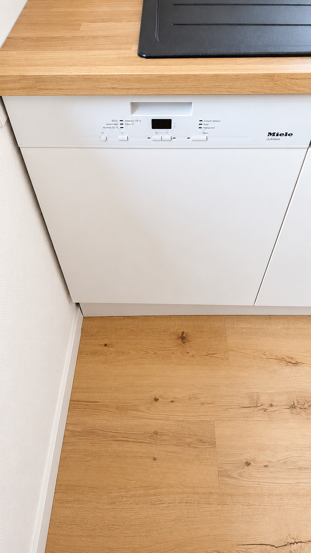 2-Zimmer-Wohnung in Düsseldorf-Unterbach mit Einbauküche in ruhiger Lage – Foto 2