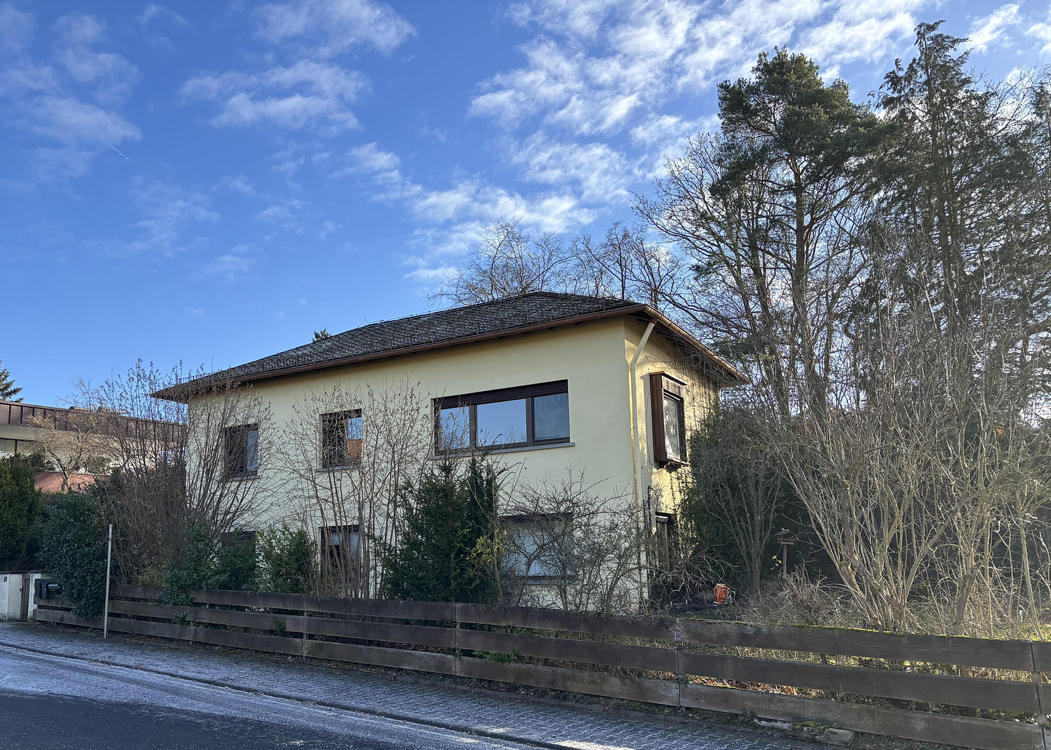 🏡 Idyllisches 1-2 Familienhaus mit großem Garten, Halle & Potenzial in Usingen Kransberg – Usingen Kransberg(Kransberg) – Vorschaubild 2