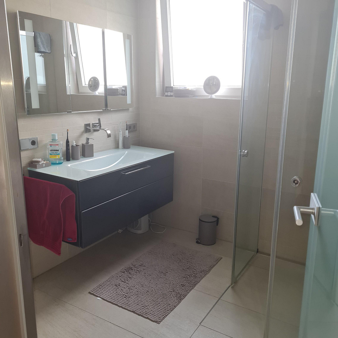 Property thumbnail 9