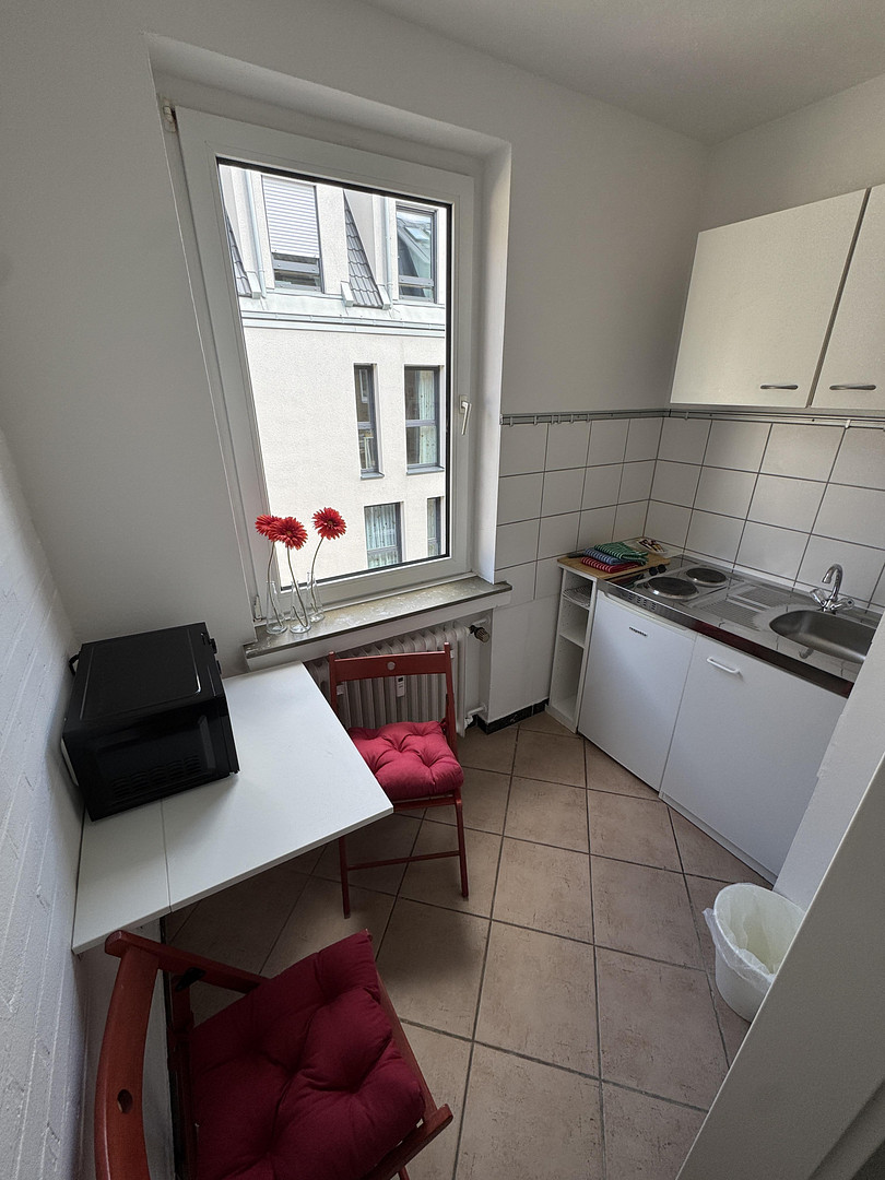 Schicke Single-Wohnung in Düsseldorfer Altstadt in Rheinnähe -Ohne Provision- – Ritterstraße 21, 40213 Düsseldorf(Altstadt) – Vorschaubild 8