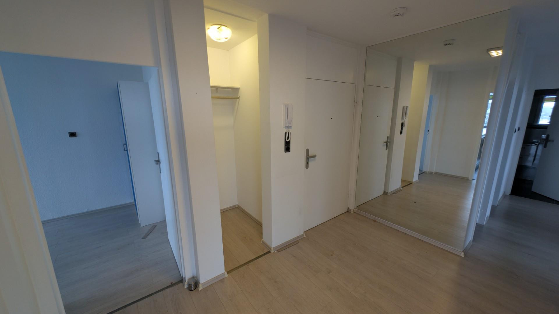 Lichtdurchflutete große Eigentumswohnung Wuppertal Elberfeld/Uellendahl mit Traum-Ausblick – Theodor-Heuss-Straße 50, 42109 Wuppertal(Uellendahl-Katernberg) – Vorschaubild 9