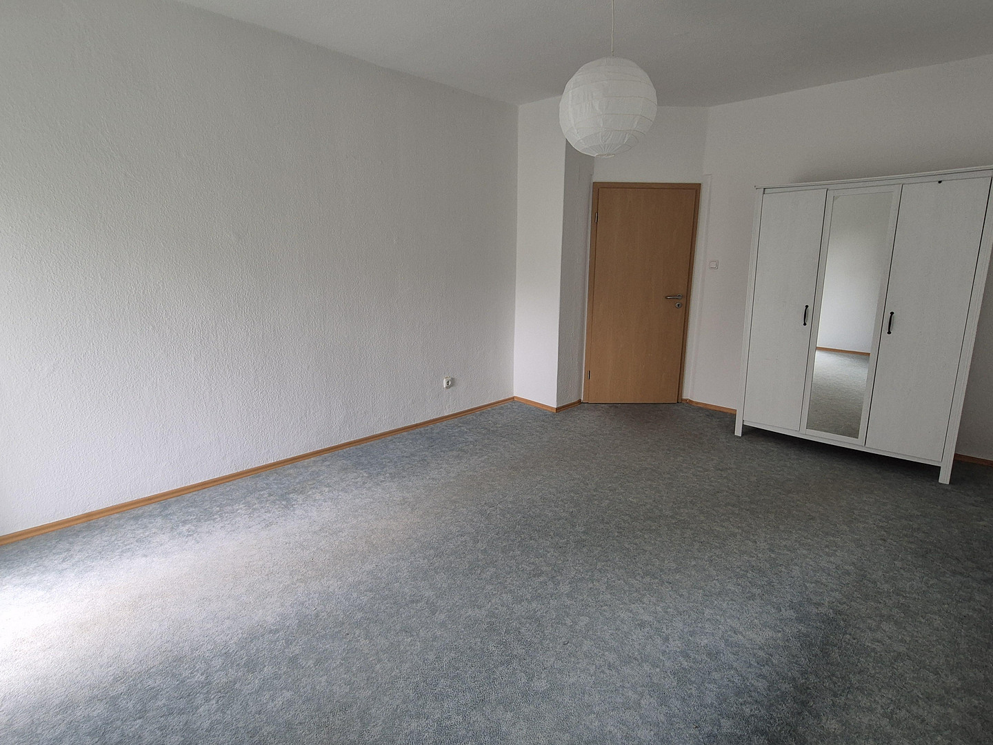 2 Zimmer-Wohnung mit Wintergarten ideal für WG/Pärchen,  verkehrsgünstig – 81249 München(Aubing) – Vorschaubild 4