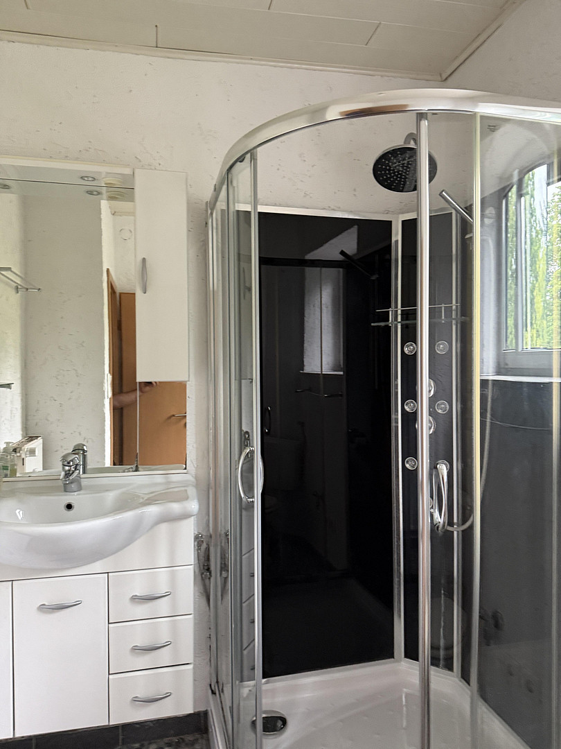2 Zimmer-Wohnung mit Wintergarten ideal für WG/Pärchen,  verkehrsgünstig – 81249 München(Aubing) – Vorschaubild 15