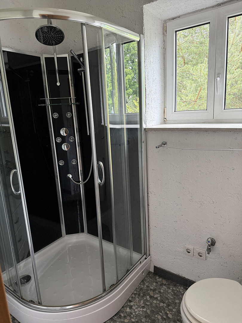 2 Zimmer-Wohnung mit Wintergarten ideal für WG/Pärchen,  verkehrsgünstig – 81249 München(Aubing) – Vorschaubild 16