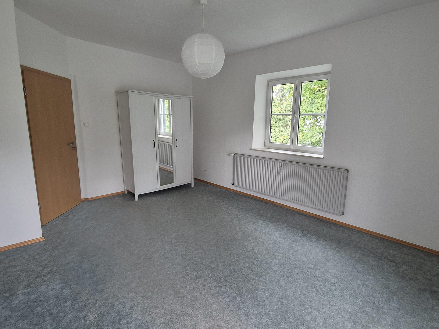 2 Zimmer-Wohnung mit Wintergarten ideal für WG/Pärchen,  verkehrsgünstig – 81249 München(Aubing) – Vorschaubild 2