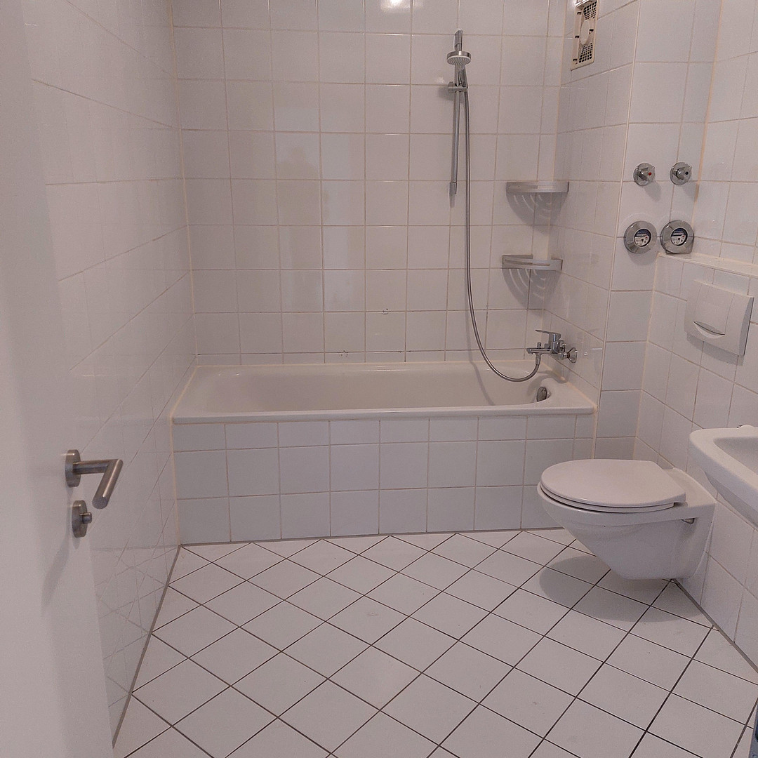 Freie, helle 2-Zimmer-Wohnung mit kleinem Wintergarten und neuer Küche – Augsburg(Oberhausen) – Vorschaubild 10