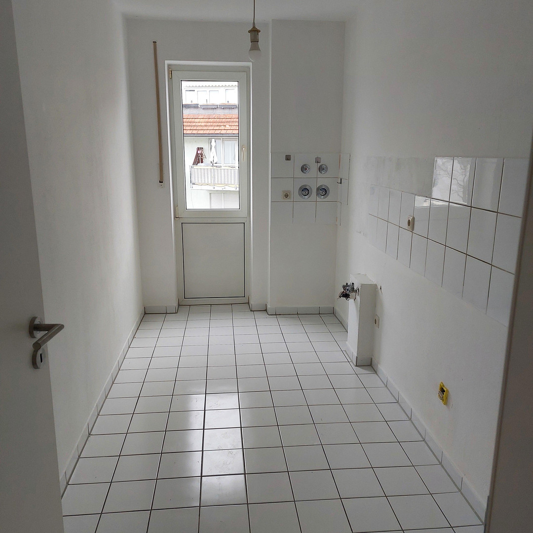Freie, helle 2-Zimmer-Wohnung mit kleinem Wintergarten und neuer Küche – Augsburg(Oberhausen) – Vorschaubild 7