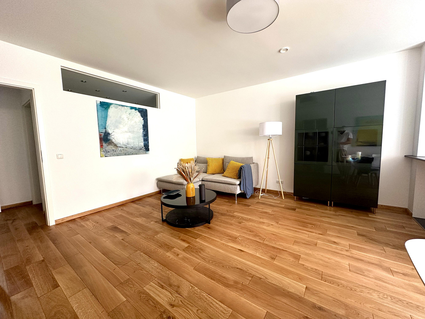 Zentrale & kernsanierte 3-Zimmer-Wohnung mit Loggia und Blick ins Grüne (befristet) – Kleiststr. 38A, 10787 Berlin(Schöneberg) – Vorschaubild 11